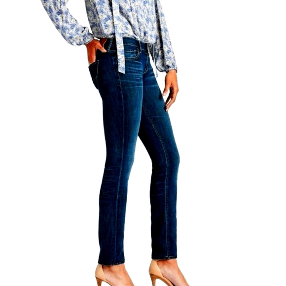 Lucky Brand Denim - Lucky Brand Sophia Skinny Jeans Size 2/26 dark blue, dk blue stitching, low rise
